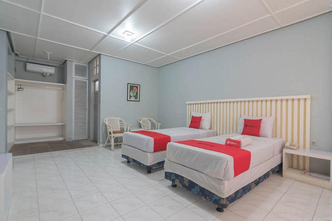 Hotel Reddoorz At Jalan Raya Lembang à Padasul Extérieur photo